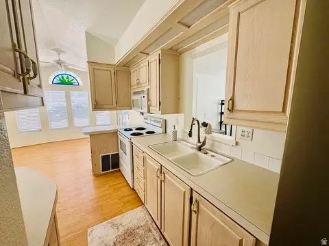 Kitchen - 1160 E Telegraph #235-A, Washington, UT 84780 photo 3 of 3