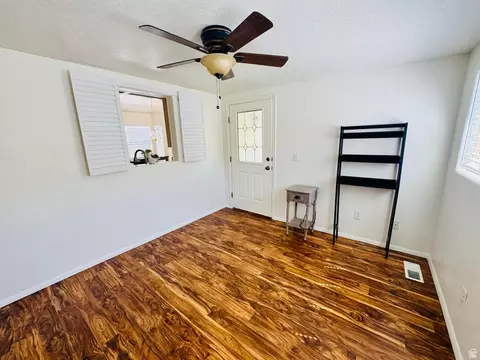 Living - 1160 E Telegraph #235-A, Washington, UT 84780 photo 2 of 2