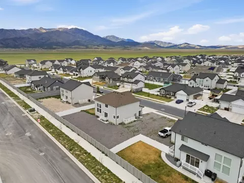View/Area - 166 E Craner Peak Dr, Eagle Mountain, UT 84005 photo 1 of 2