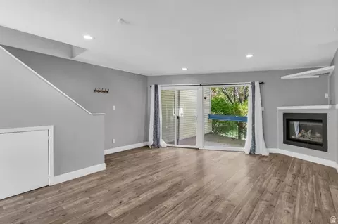 Living - 5304 S Ben Davis Park, Murray, UT 84123 photo 5 of 8