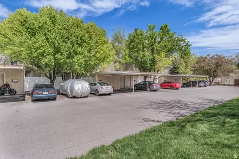 Exterior - 5304 S Ben Davis Park, Murray, UT 84123 photo 10 of 11