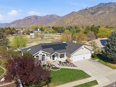 View/Area - 3061 E Ksel Dr S, Sandy, UT 84092 photo 1 of 6