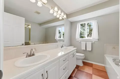 Bath - 3061 E Ksel Dr S, Sandy, UT 84092 photo 1 of 5