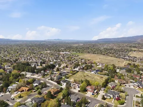 View/Area - 3061 E Ksel Dr S, Sandy, UT 84092 photo 6 of 6
