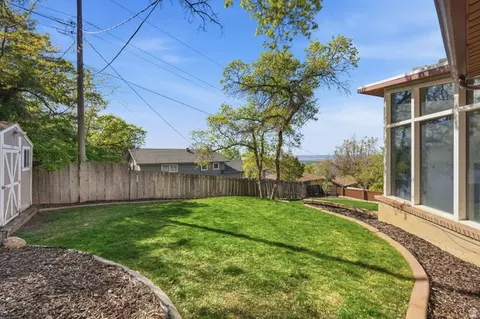 Exterior - 2198 S Elaine Dr E, Bountiful, UT 84010 photo 9 of 10