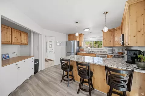 Kitchen - 2198 S Elaine Dr E, Bountiful, UT 84010 photo 3 of 3
