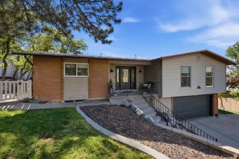 2198 S Elaine Dr E, Bountiful, UT 84010