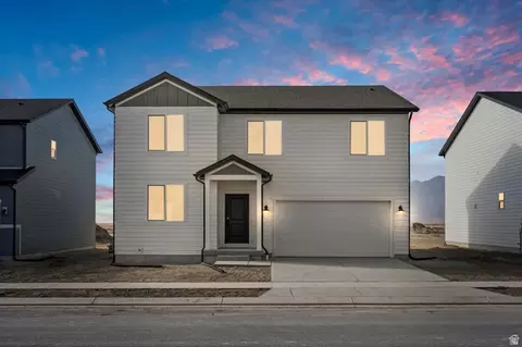 Exterior - 3402 N Hannah St #1603, Eagle Mountain, UT 84005 photo 2 of 4