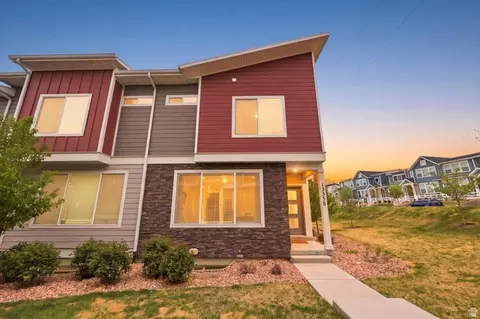 15538 S Trumpet Ln, Bluffdale, UT 84065