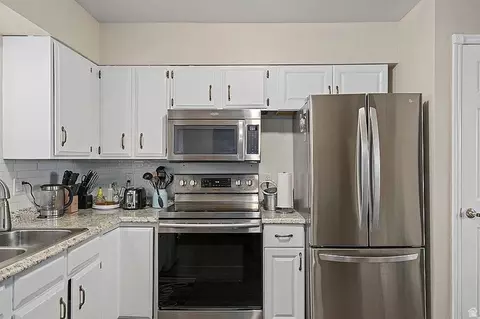 Kitchen - 1028 W 1375 N, Orem, UT 84057 photo 4 of 7