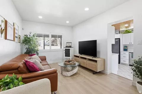 Living - 526 W Winchester St, Murray, UT 84123 photo 2 of 4