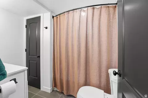 Bath - 526 W Winchester St, Murray, UT 84123 photo 4 of 5