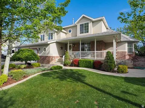 Exterior - 93 E Cranberry Hill Dr, Draper, UT 84020 photo 2 of 13