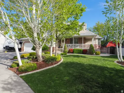 Exterior - 93 E Cranberry Hill Dr, Draper, UT 84020 photo 11 of 13