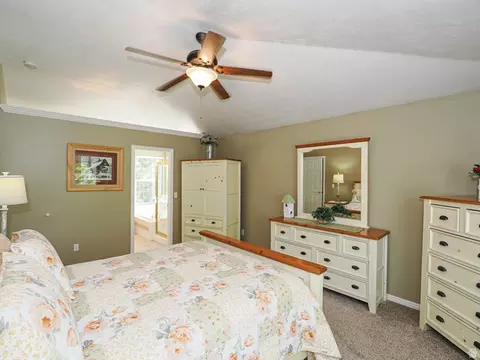 Bedroom - 93 E Cranberry Hill Dr, Draper, UT 84020 photo 3 of 9