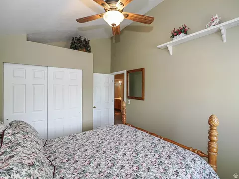 Bedroom - 93 E Cranberry Hill Dr, Draper, UT 84020 photo 8 of 9