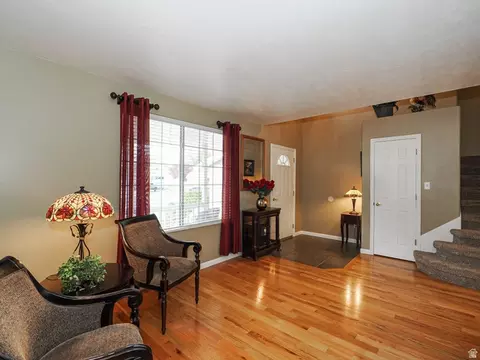 Entry Way - 93 E Cranberry Hill Dr, Draper, UT 84020 photo 4 of 5