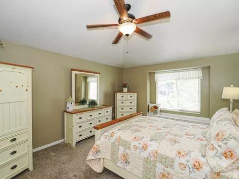 Bedroom - 93 E Cranberry Hill Dr, Draper, UT 84020 photo 2 of 9