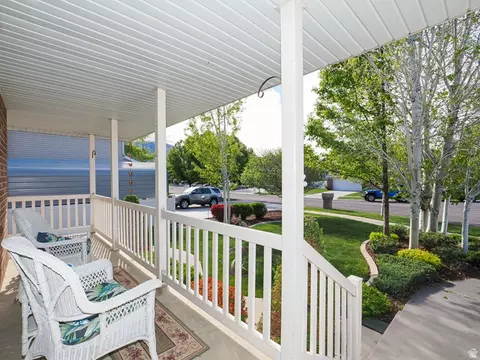 Exterior - 93 E Cranberry Hill Dr, Draper, UT 84020 photo 5 of 13