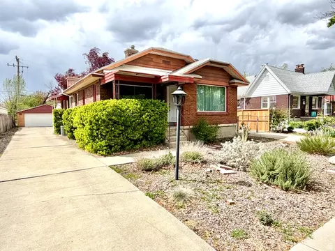 2742 S Beverly St E, Salt Lake City, UT 84106