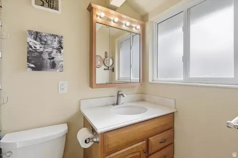 Bath - 1095 Park Ave, Logan, UT 84321 photo 2 of 4