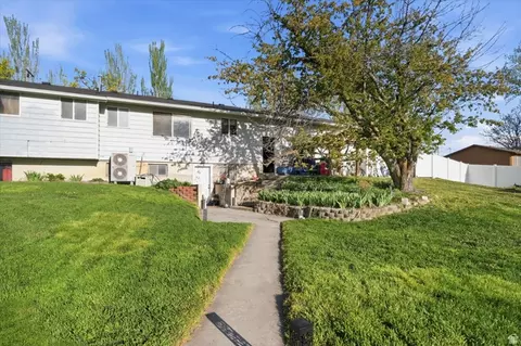 Exterior - 1095 Park Ave, Logan, UT 84321 photo 3 of 5
