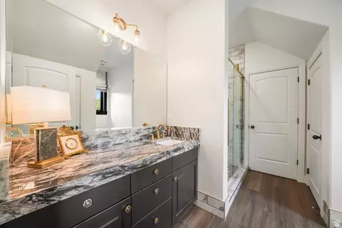 Bath - 971 E 300 N, Alpine, UT 84004 photo 6 of 9
