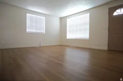 Living - 416 E 8260 S, Sandy, UT 84070 photo 2 of 5
