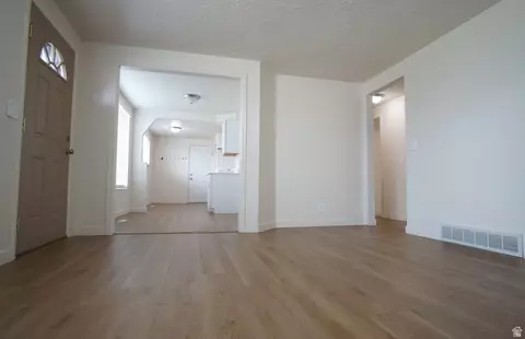 Living - 416 E 8260 S, Sandy, UT 84070 photo 3 of 5