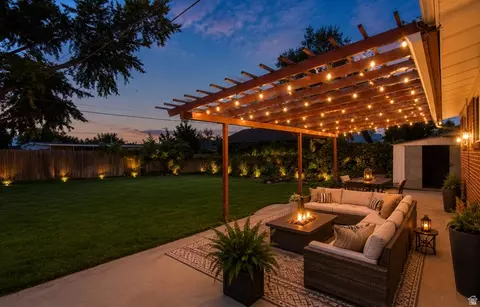 Exterior - 416 E 8260 S, Sandy, UT 84070 photo 6 of 6