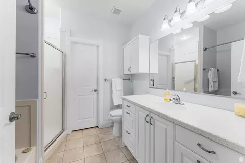 Bath - 33 Tierra Vista Ct, Bountiful, UT 84010 photo 1 of 4
