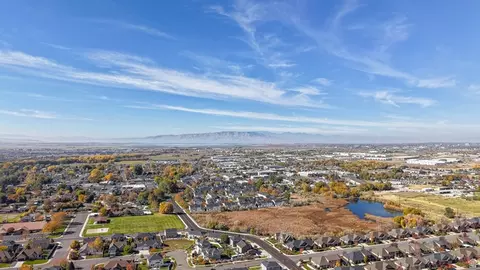 View/Area - 368 E 700 N, Springville, UT 84663 photo 7 of 14