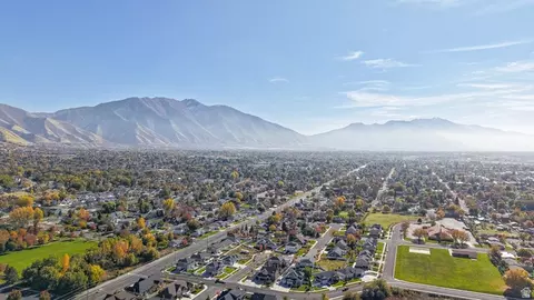 View/Area - 368 E 700 N, Springville, UT 84663 photo 3 of 14