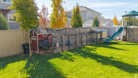 Exterior - 368 E 700 N, Springville, UT 84663 photo 3 of 6