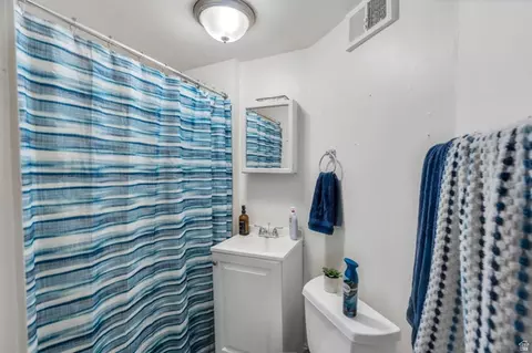 Bath - 358 W 400 S, Provo, UT 84601 photo 3 of 3