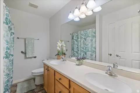 Bath - 780 E Hamlet Cir S, Midway, UT 84049 photo 2 of 2