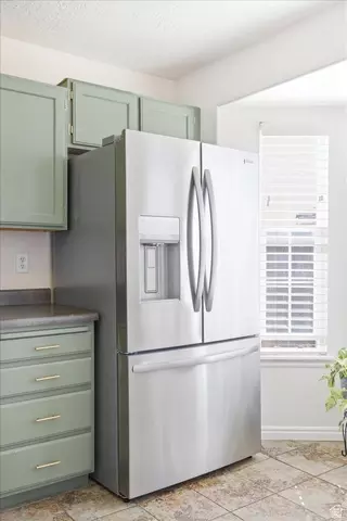 Kitchen - 780 E Hamlet Cir S, Midway, UT 84049 photo 1 of 3
