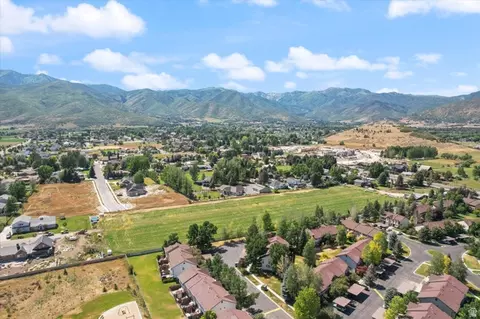 View/Area - 780 E Hamlet Cir S, Midway, UT 84049 photo 3 of 4