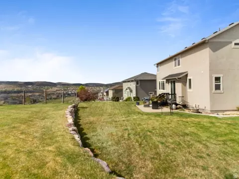 Exterior - 9024 N Cornwall Way, Eagle Mountain, UT 84005 photo 2 of 4