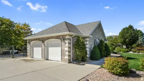 Exterior - 1325 W Park Meadows Dr, Mapleton, UT 84664 photo 11 of 11