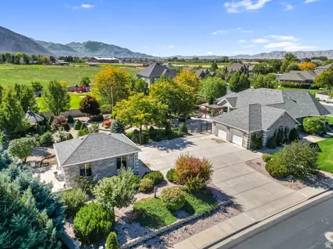 View/Area - 1325 W Park Meadows Dr, Mapleton, UT 84664 photo 4 of 7