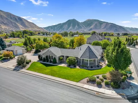 View/Area - 1325 W Park Meadows Dr, Mapleton, UT 84664 photo 2 of 7