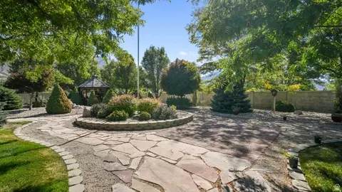 Exterior - 1325 W Park Meadows Dr, Mapleton, UT 84664 photo 9 of 11
