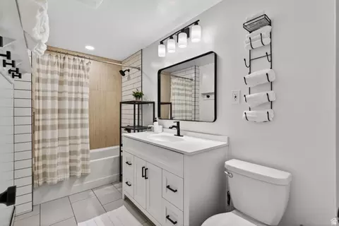 Bath - 2257 E Karalee Way S, Sandy, UT 84092 photo 5 of 5