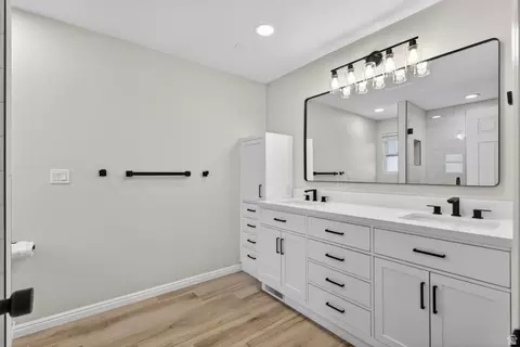 Bath - 2257 E Karalee Way S, Sandy, UT 84092 photo 1 of 5