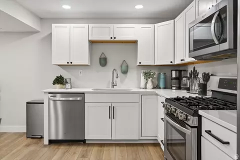 Kitchen - 2257 E Karalee Way S, Sandy, UT 84092 photo 10 of 10