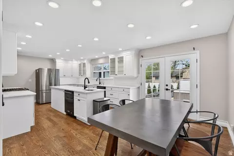 Kitchen - 2257 E Karalee Way S, Sandy, UT 84092 photo 7 of 10