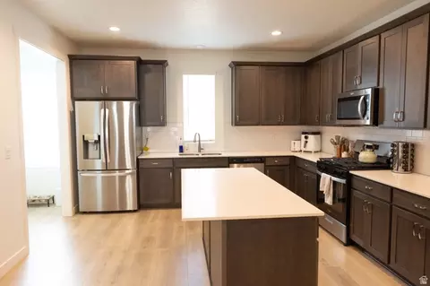 638 N Autumn Ash Cir #9, Kaysville, UT 84037