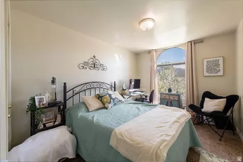 Bedroom - 7456 Southcrest Cir, Midvale, UT 84047 photo 2 of 6