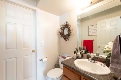 Bath - 7456 Southcrest Cir, Midvale, UT 84047 photo 1 of 6